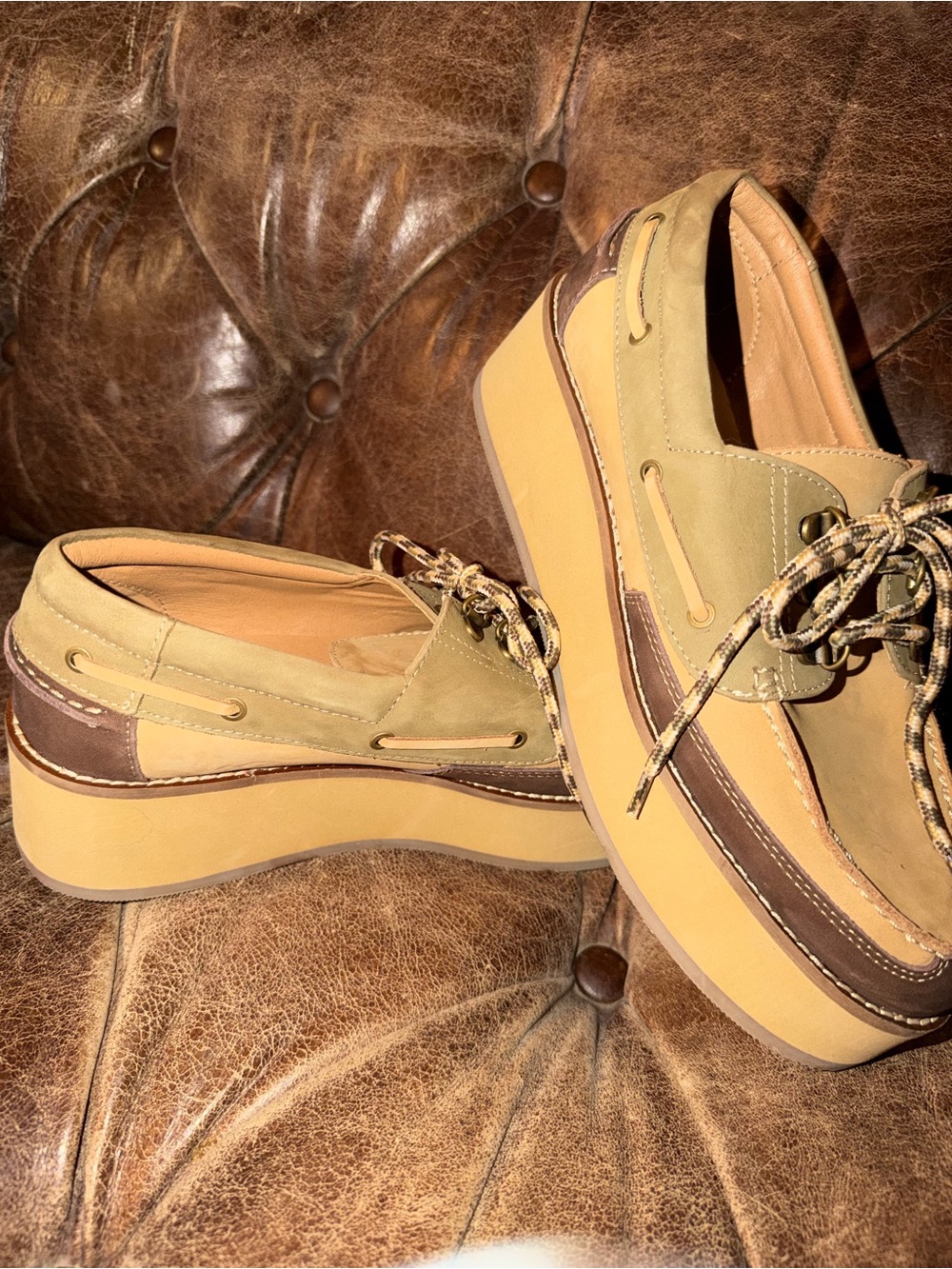 Steve Madden women’s Platform Boat Shoes in Tan and Brown